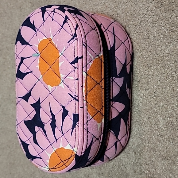 Vera bradley 3 piece travel accessories - Picture 2 of 7